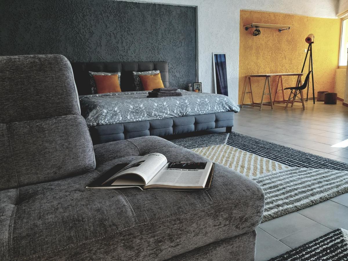 21 Suites Deluxe Stay Near The Airport Μαρκόπουλο Εξωτερικό φωτογραφία